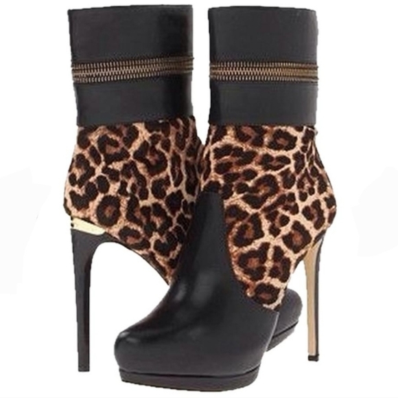 MICHAEL KORS HAYA BOOTIE - Picture 3 of 10